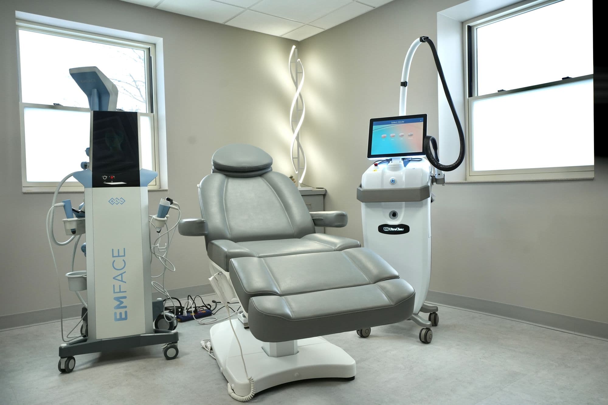 reYOUvenate clinic photography